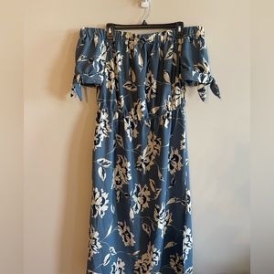 The best wedding guess dress of all time! Blue floral mini with side slit